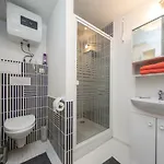 Trys Apartamentai *