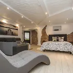 Trys Apartamentai