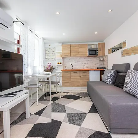 Trys Apartamentai