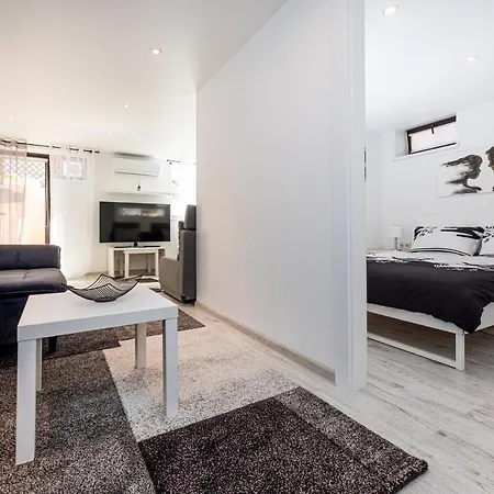 Trys Apartamentai Appartement