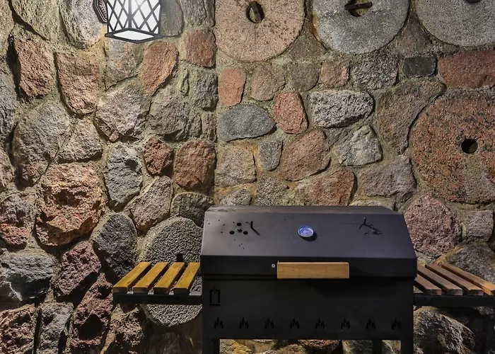 Trys Apartamentai * Паланга