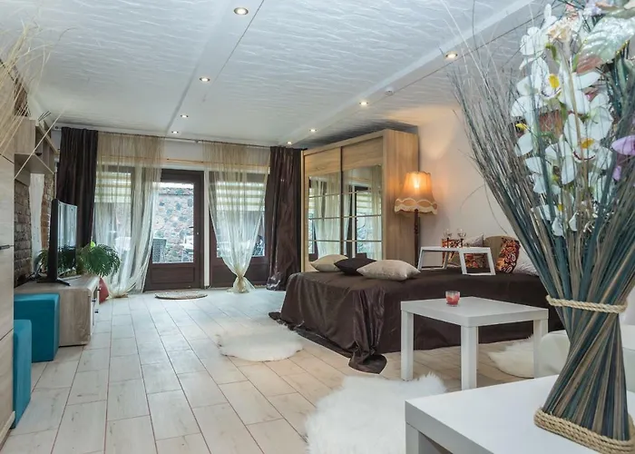 Trys Apartamentai Lejlighed *